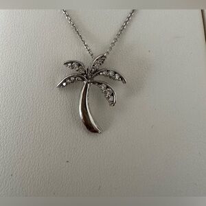 Na Haku White Gold/Diamond Palm Tree Necklace